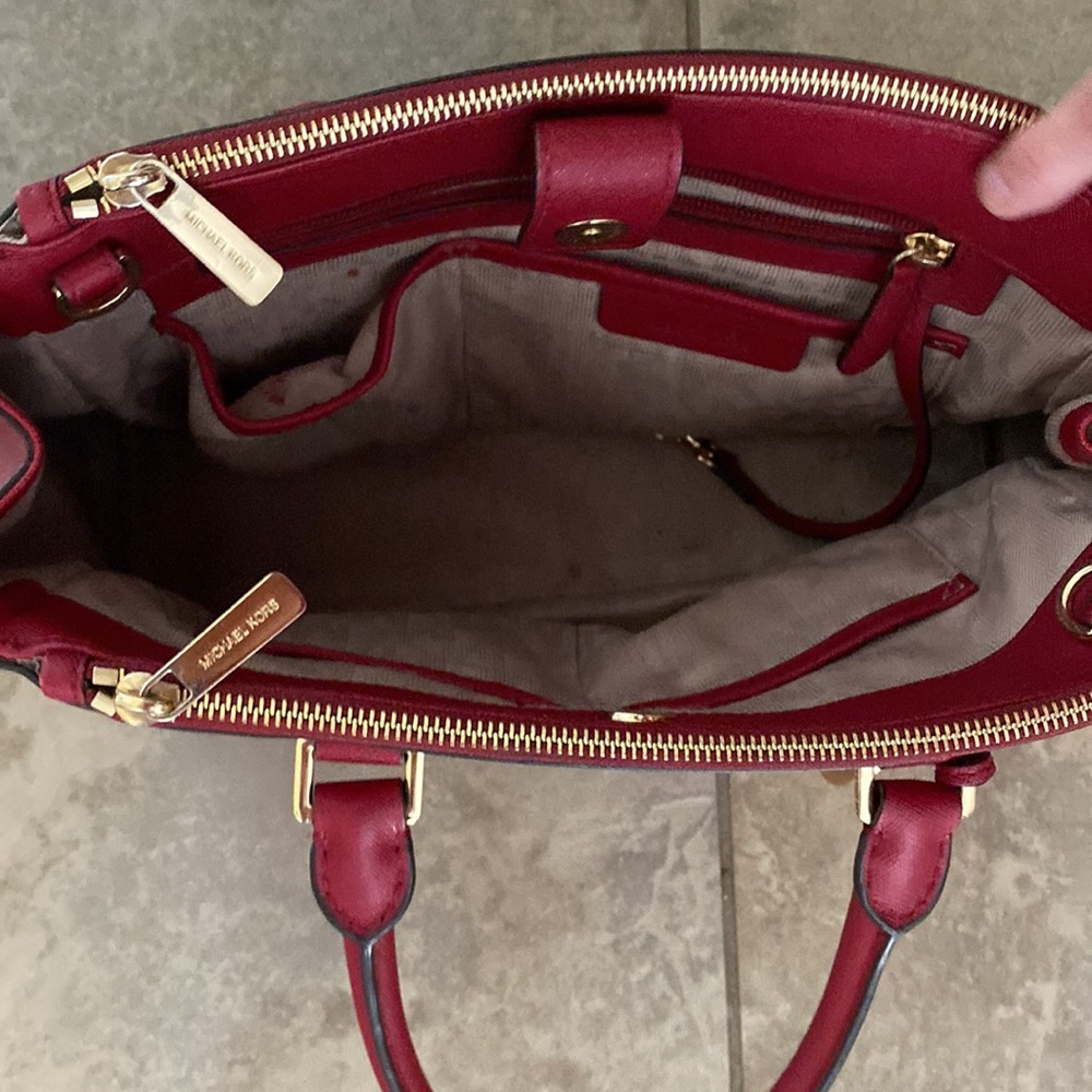 Authentic Michael Kors Handbag - image 3